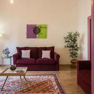https://politeama-apartment.palermohotels.org